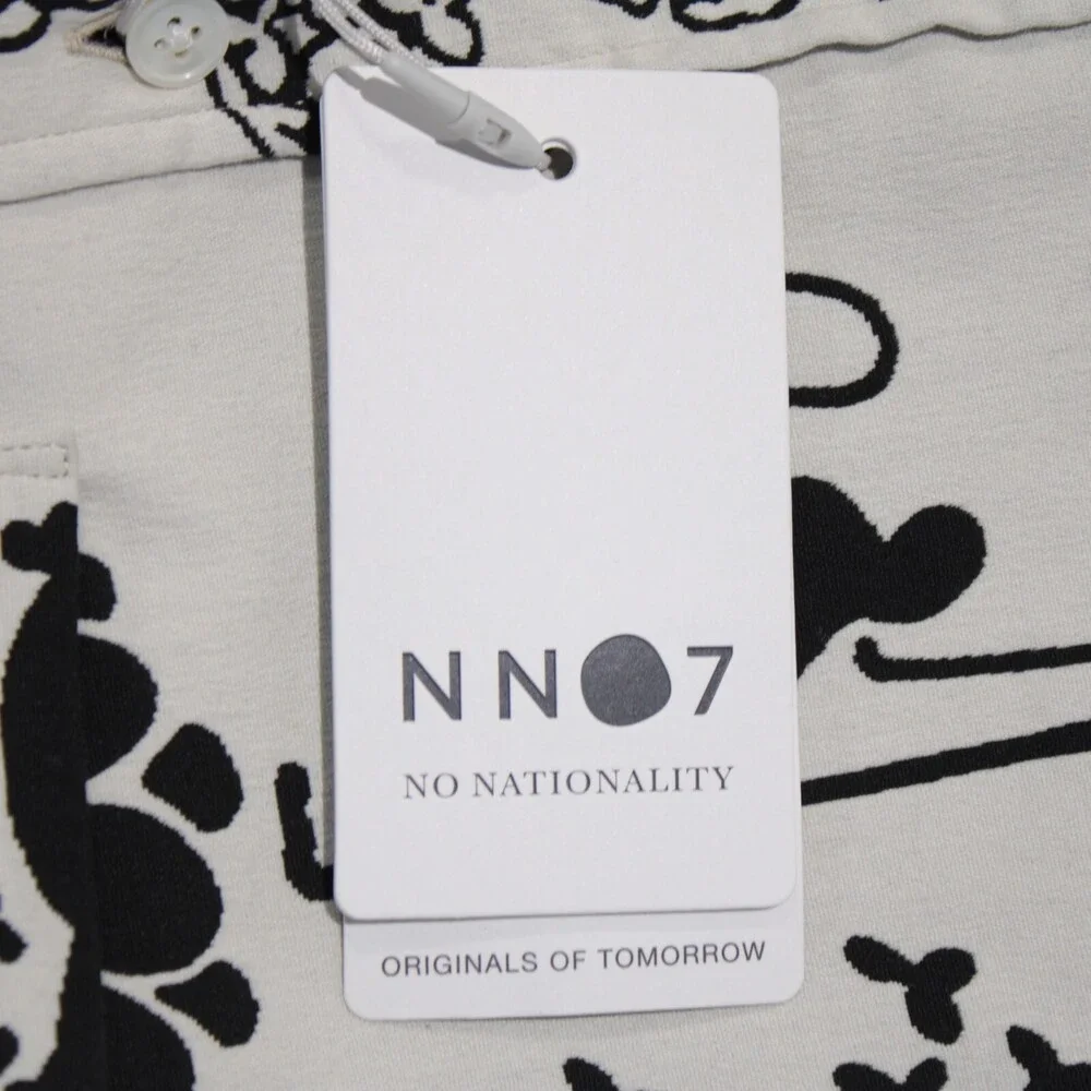 No Nationality NWT Hans Casual Button Down Shirt Size Medium in Ecru & Black